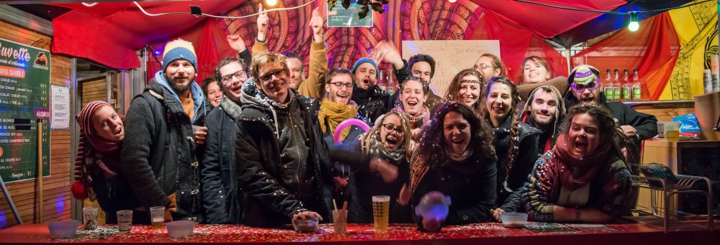 Photo de famille / Marché de Noël équitable et culturel 2016 / Mix'Arts - Mixture